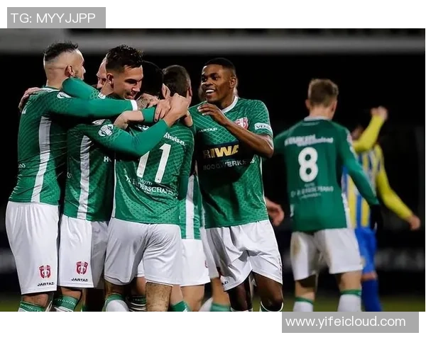 帕德伯恩主场迎战门兴格拉德施泰因全力争胜的精彩对决