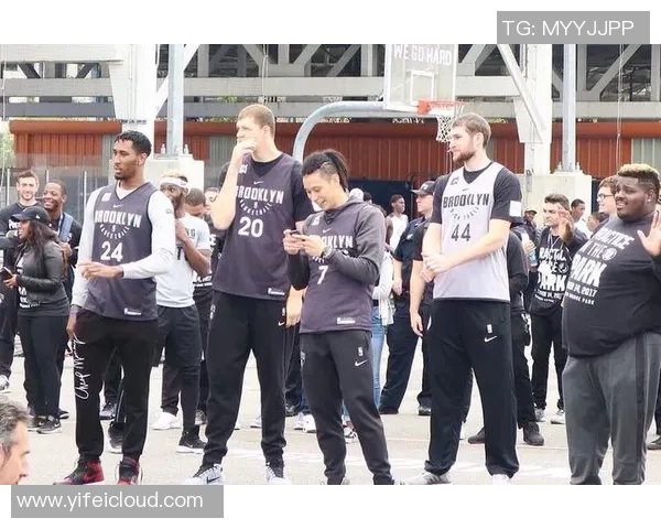 篮网与步行者第三节精彩对决回顾球员表现与战术分析全景呈现 篮网与步行者第三节精彩对决回顾球员表现与战术分析全景呈现